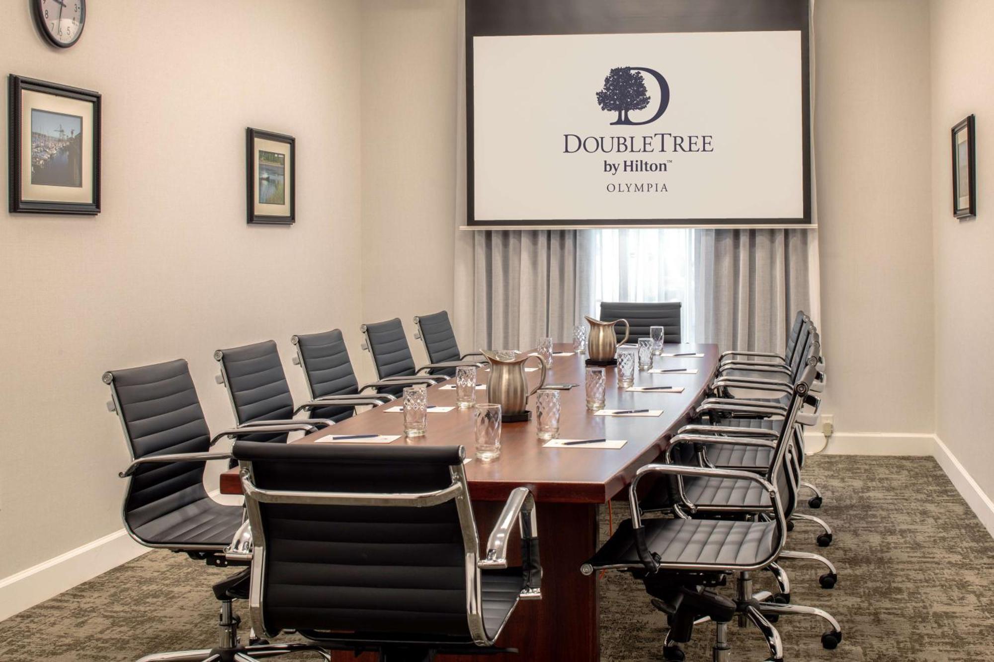 Doubletree By Hilton Olympia Hotel Buitenkant foto
