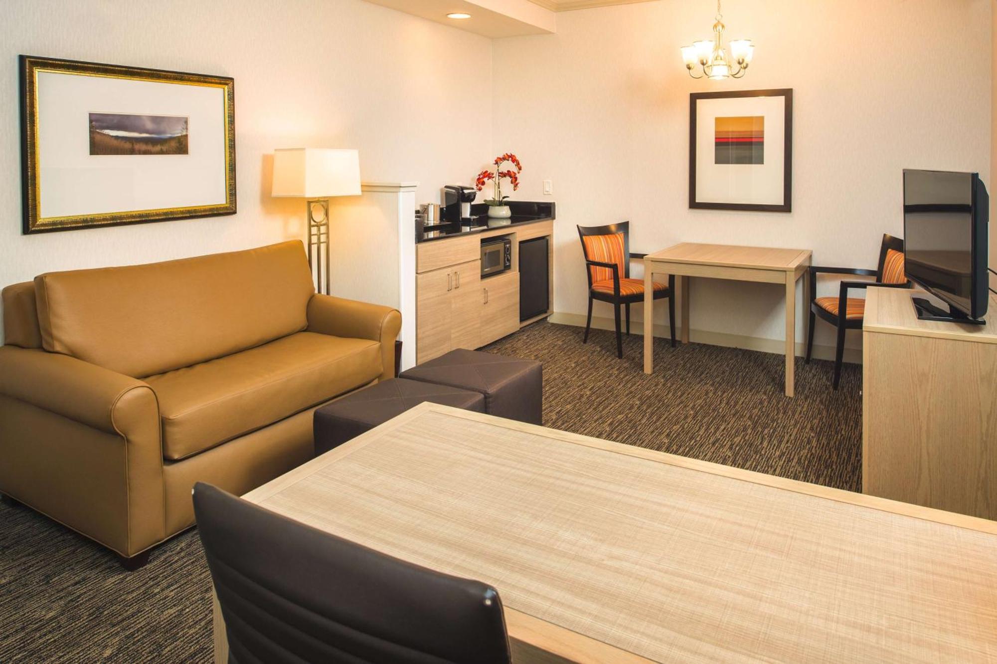 Doubletree By Hilton Olympia Hotel Buitenkant foto