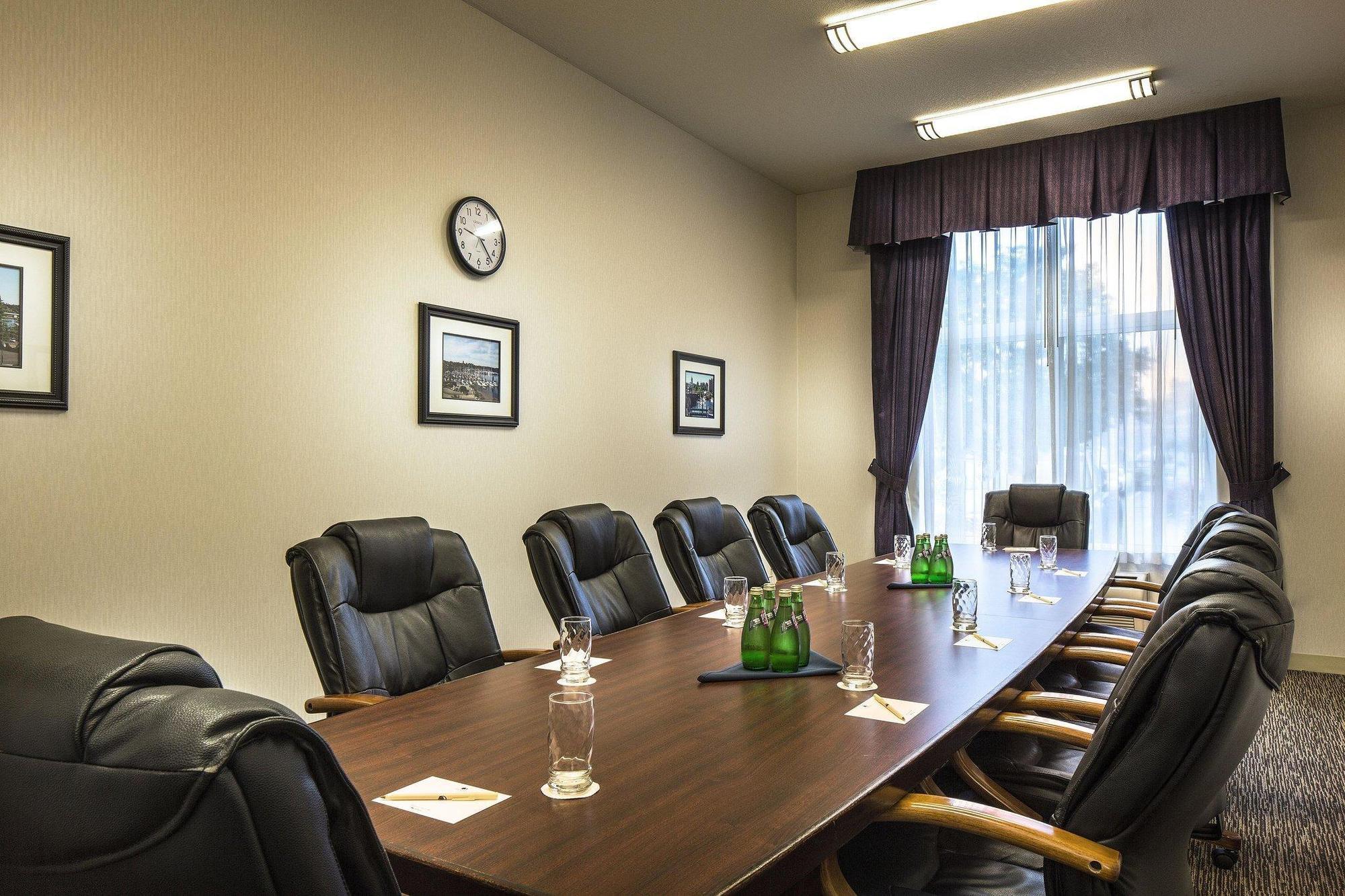 Doubletree By Hilton Olympia Hotel Buitenkant foto